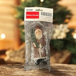 Vintage Folk Art Santa Claus Wood Carved Figure (new old stock)